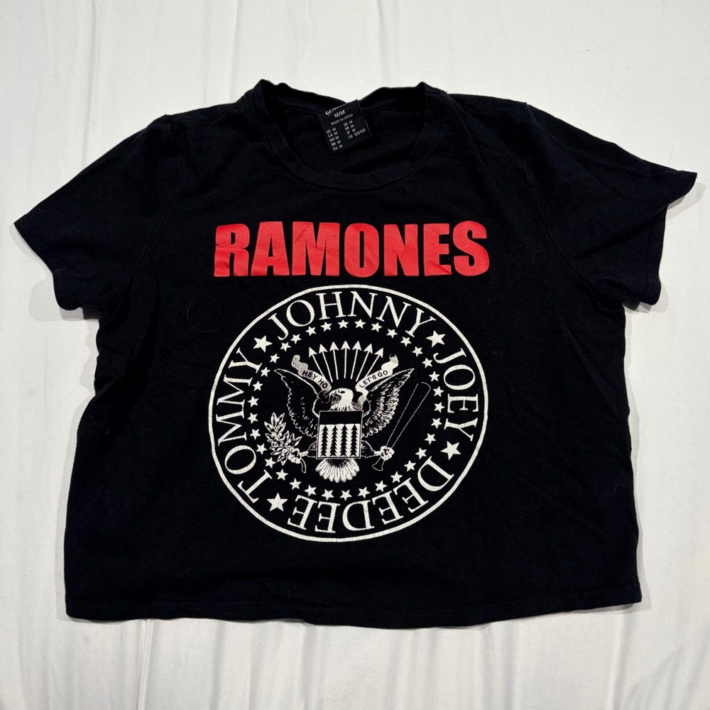 Women’s Ramones Crop top Medium